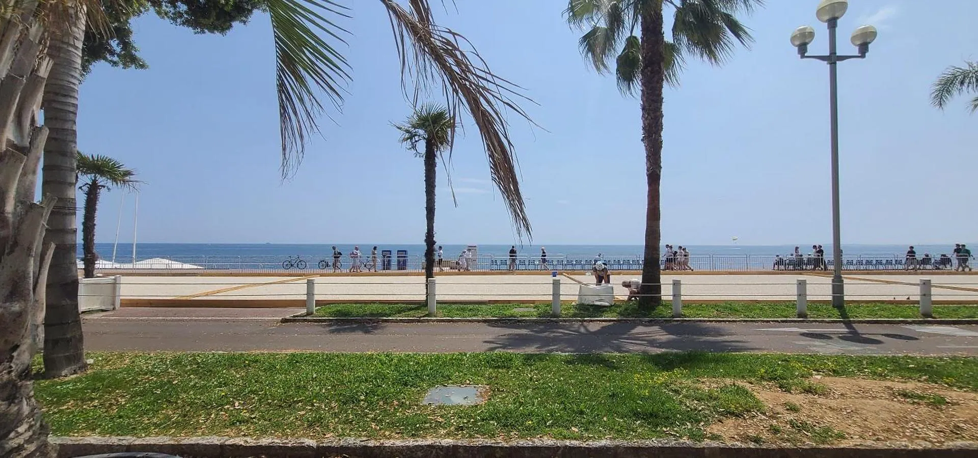 Apartment Studio Elegant 4 Couchages Front De Mer Clim Parking Privatif Wifi Nice