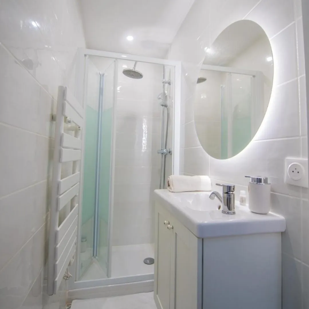 Studio Elegant 4 Couchages Front De Mer Clim Parking Privatif Wifi Nice Apartment