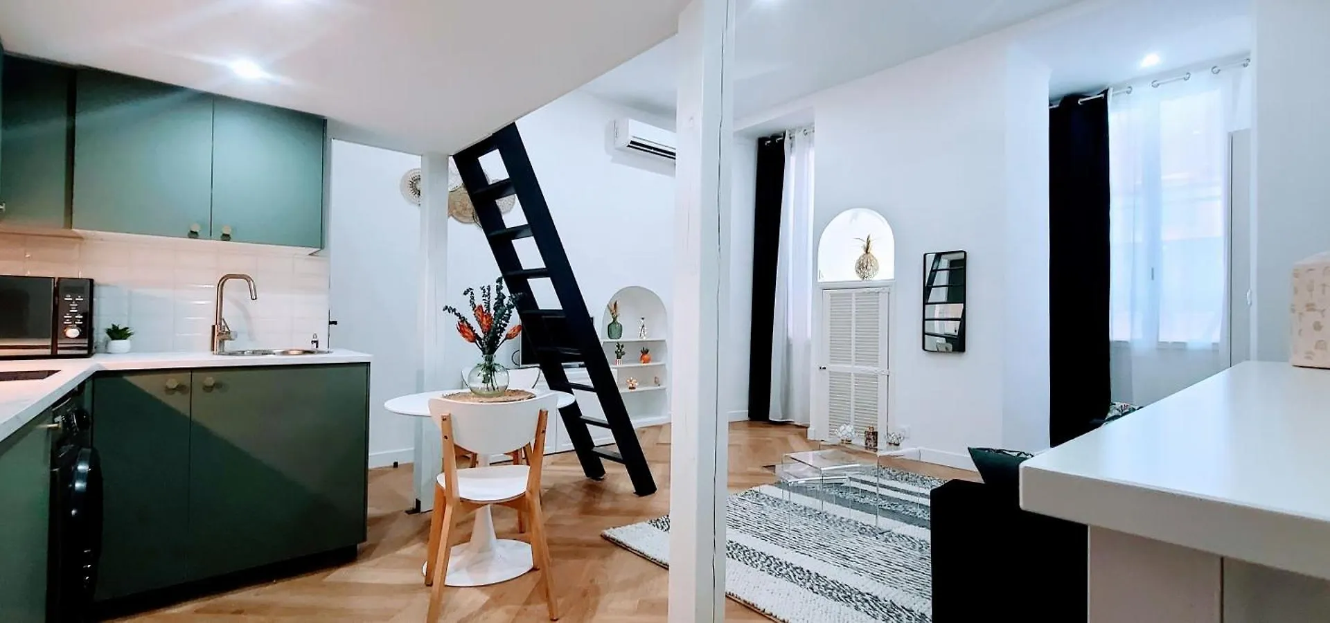 Studio Elegant 4 Couchages Front De Mer Clim Parking Privatif Wifi Nice 0*,